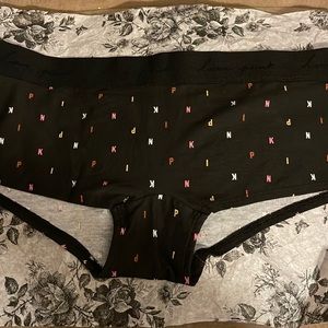 NWOT VS PINK BOYSHORT BOXER